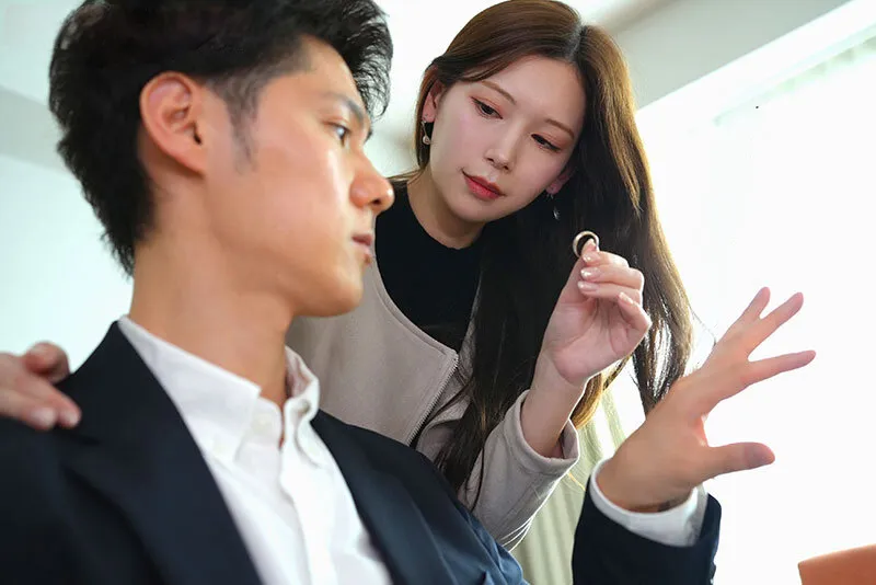 Cô vợ đi đi giã ngoại, ông chồng ở nhà bị nhỏ em người vợ gạ trả bài không trượt phát nào